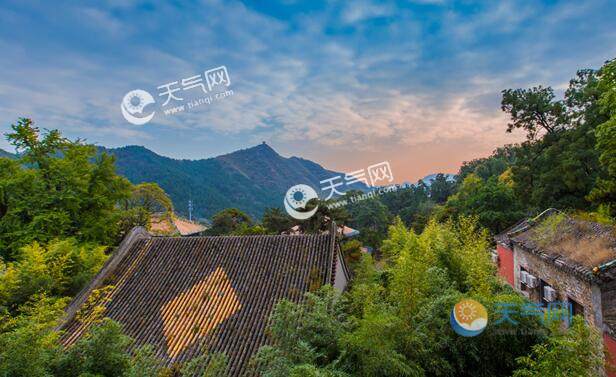 {老虎機}(五一旅游最佳去处四川)